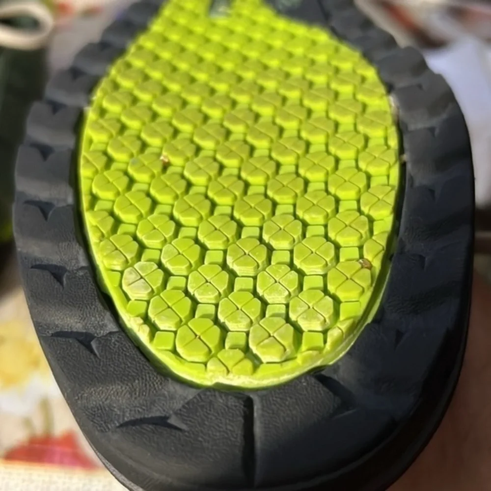 Teva SIZE 9,  S/N 1000225 green lace up shoes.